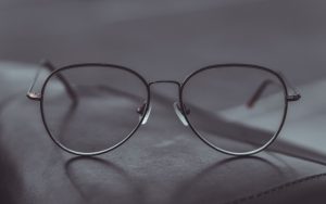 Gafas graduadas para la corrección del astigmatismo